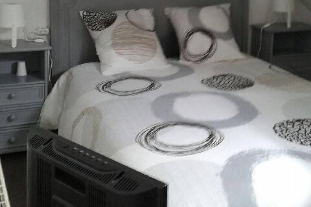 Photo of Bedroom in Souesmes