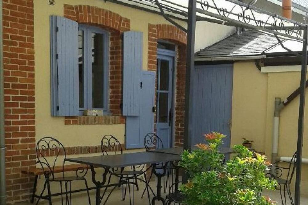 Photo of Patio Balcony in Souesmes