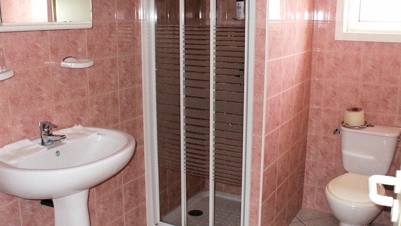 Photo of Bathroom in Issel