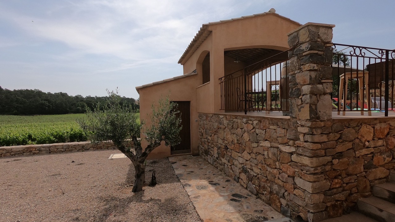 Photo of Buildings in Le Cannet-des-Maures