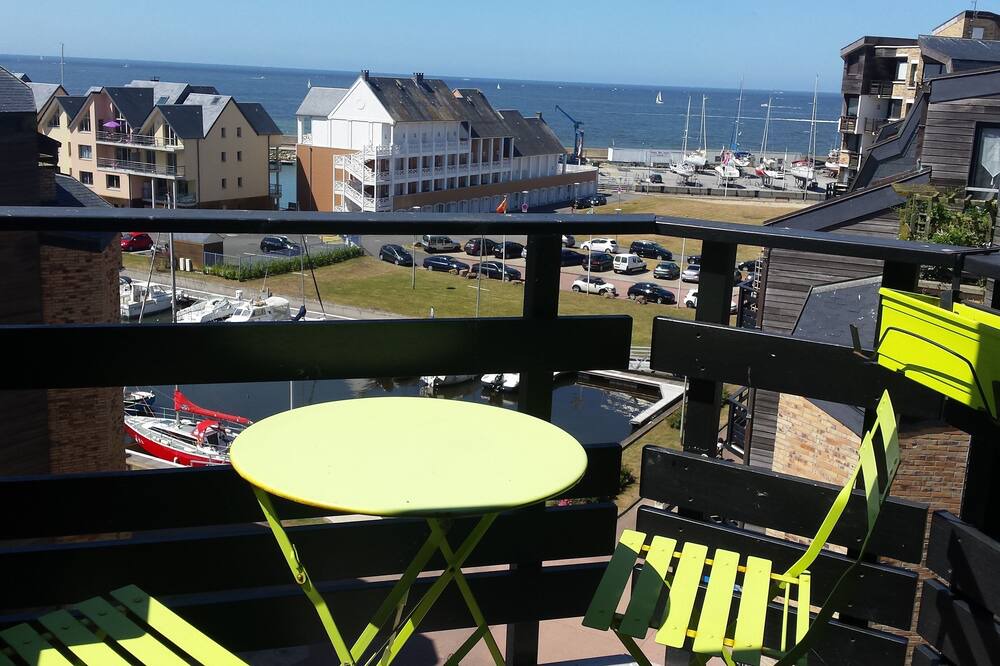 Photo of Patio Balcony in Pays d'Auge