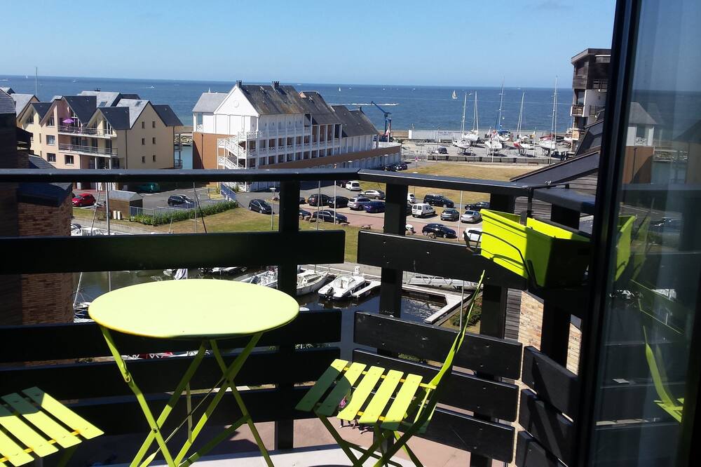 Photo of Patio Balcony in Pays d'Auge