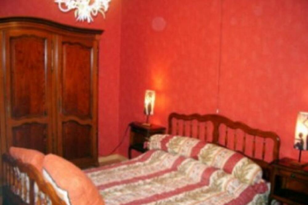 Photo of Bedroom in La Capelle-et-Masmolene