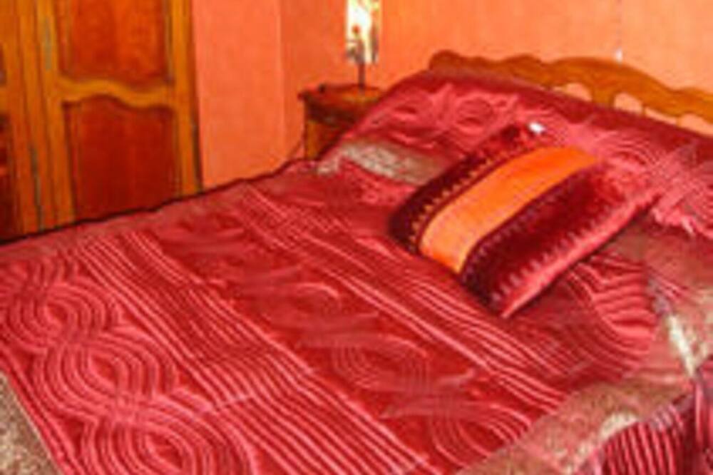 Photo of Bedroom in La Capelle-et-Masmolene