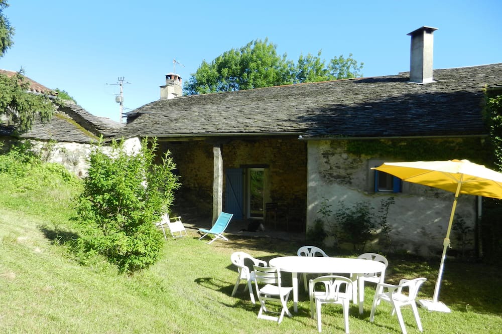 Photo of Outdoor in Montredon-Labessonnie