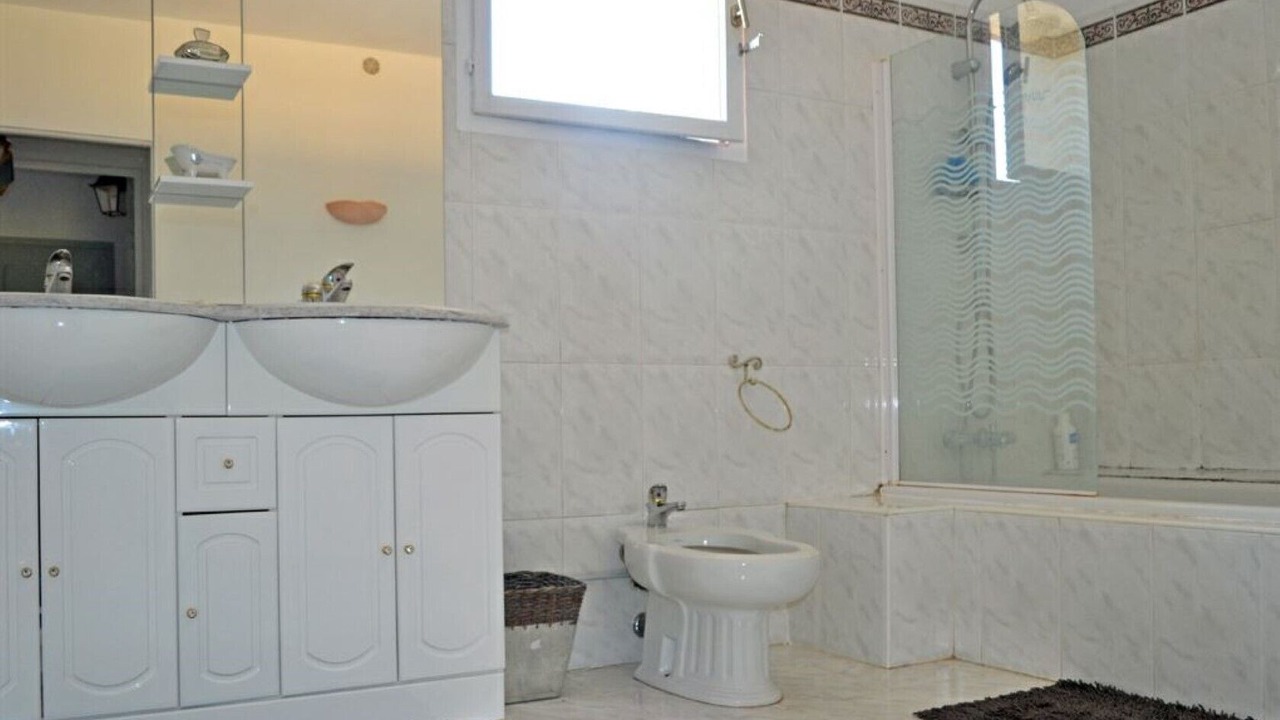 Photo of Bathroom in Cabannes