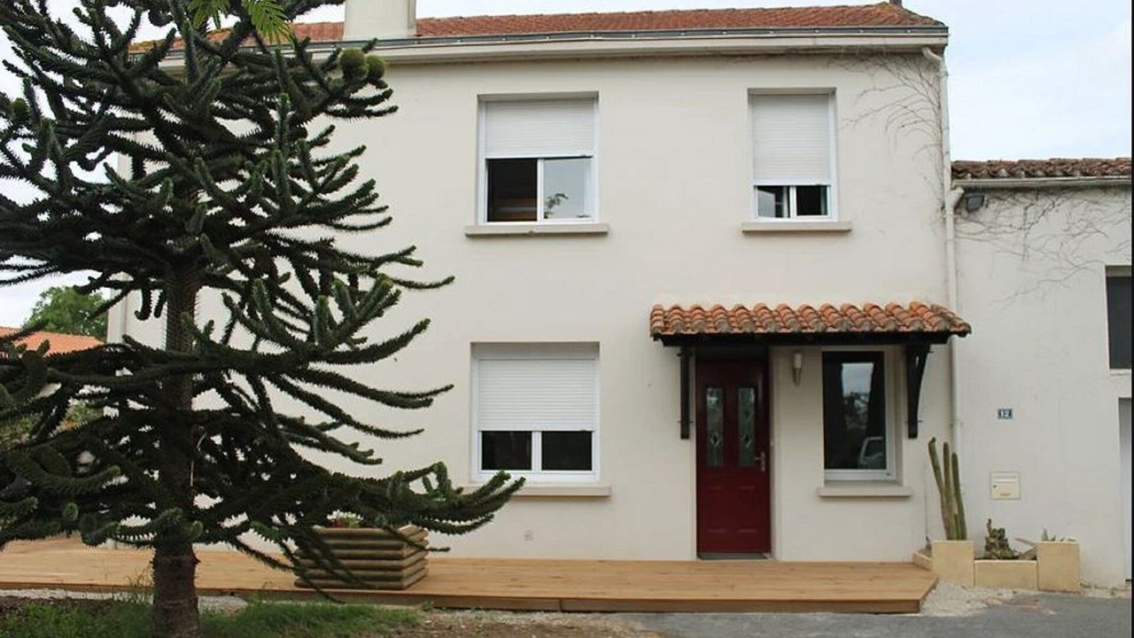 Photo of Buildings in Saint-Georges-de-Montaigu