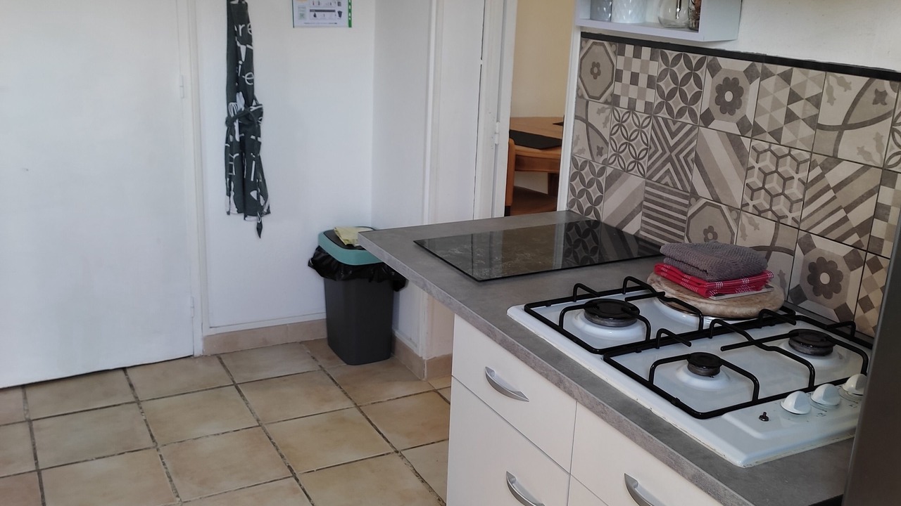 Photo of Kitchen in Saint-Martin-de-Valgalgues