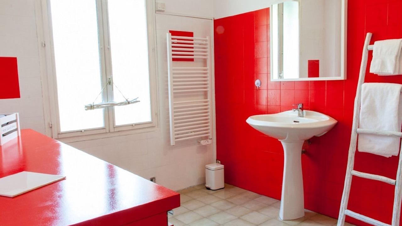 Photo of Bathroom in Reuil