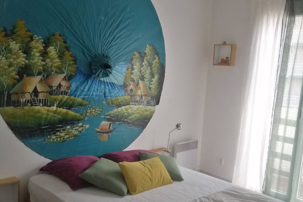 Photo of Bedroom in Mably