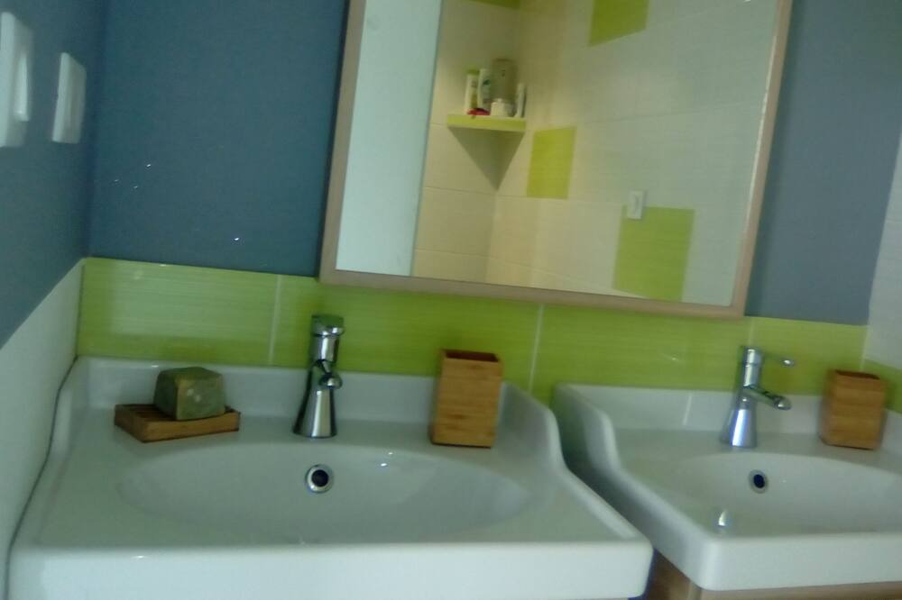 Photo of Bathroom in Mably