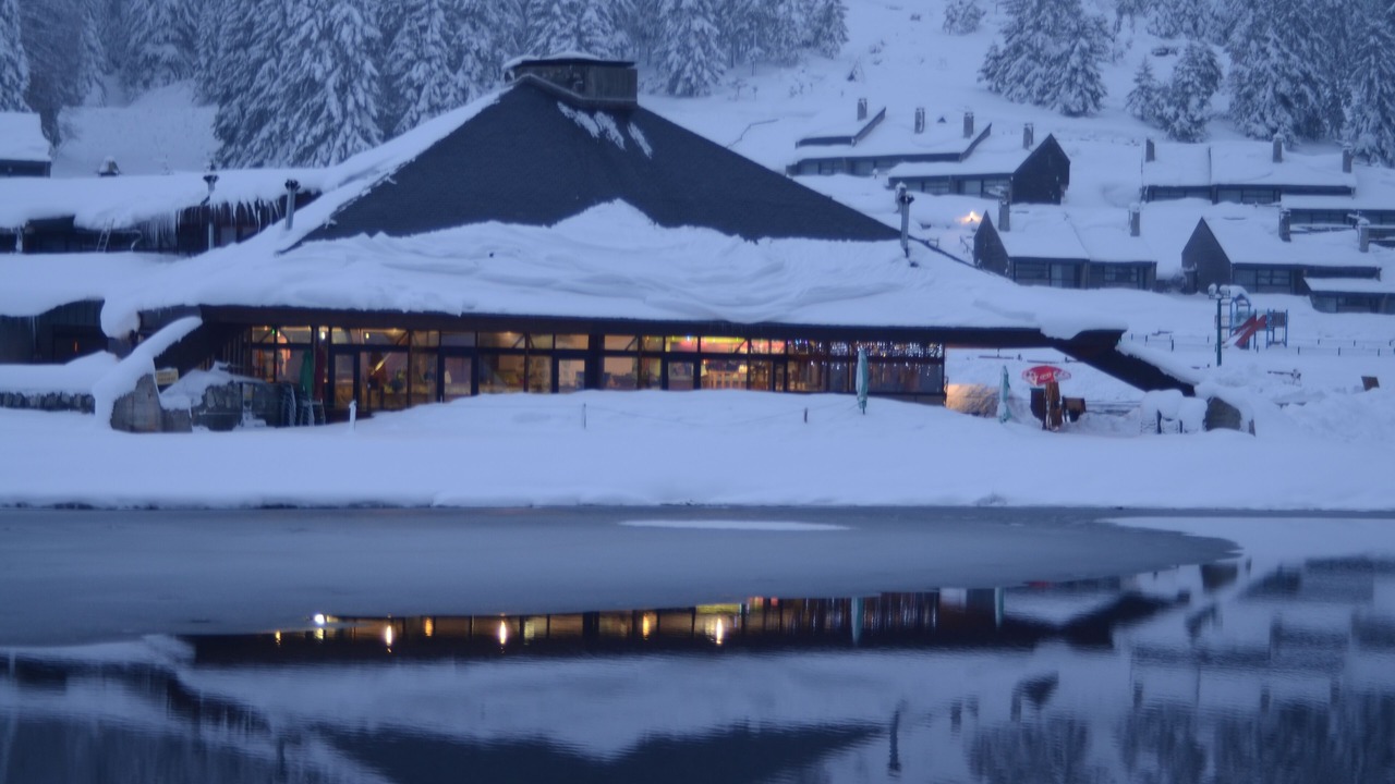 Photo of Outdoor in Campan