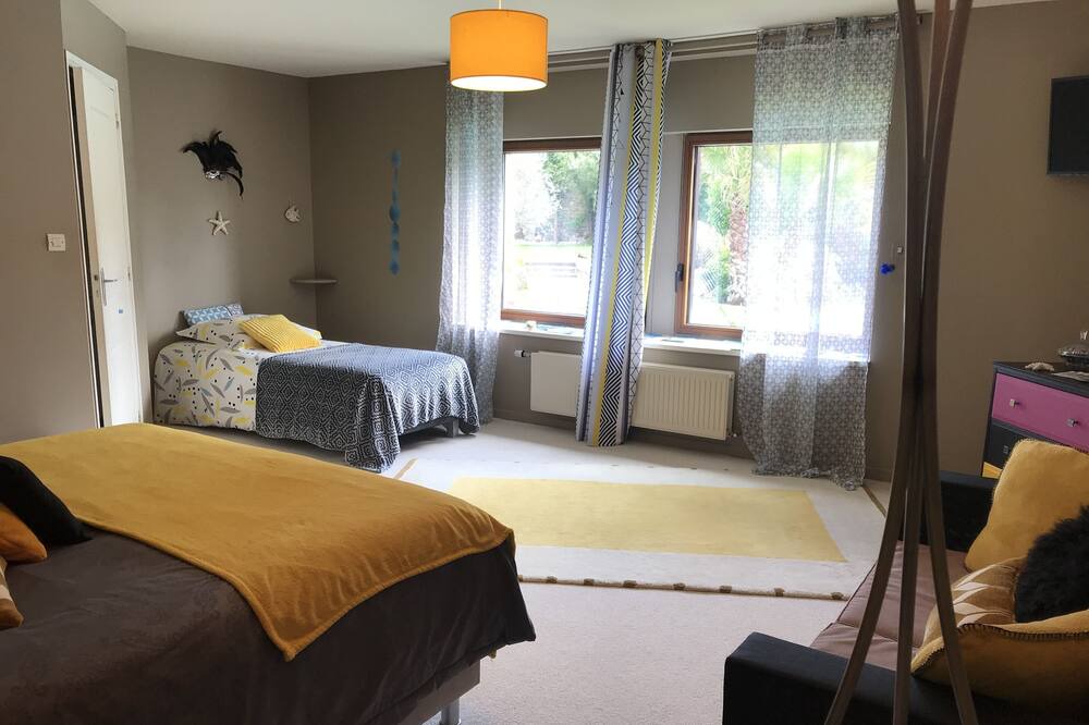 Photo of Bedroom in Saint-Brieuc