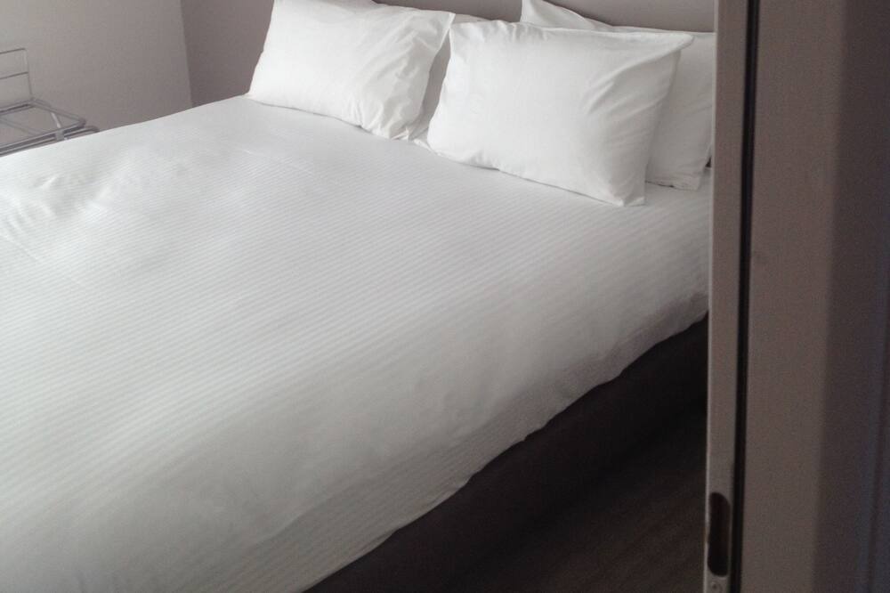 Photo of Bedroom in Reignier-Esery