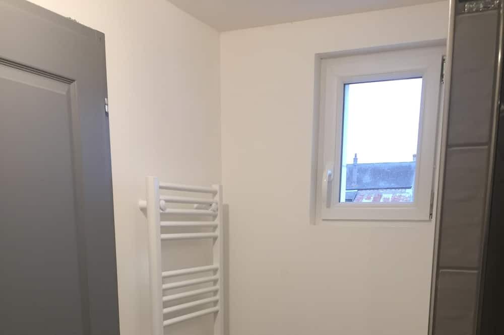 Photo of Bathroom in La Chapelle-sur-Loire