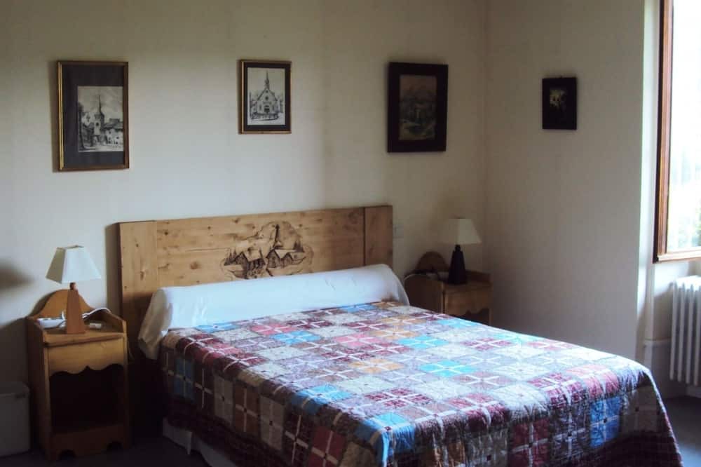 Photo of Bedroom in Taninges