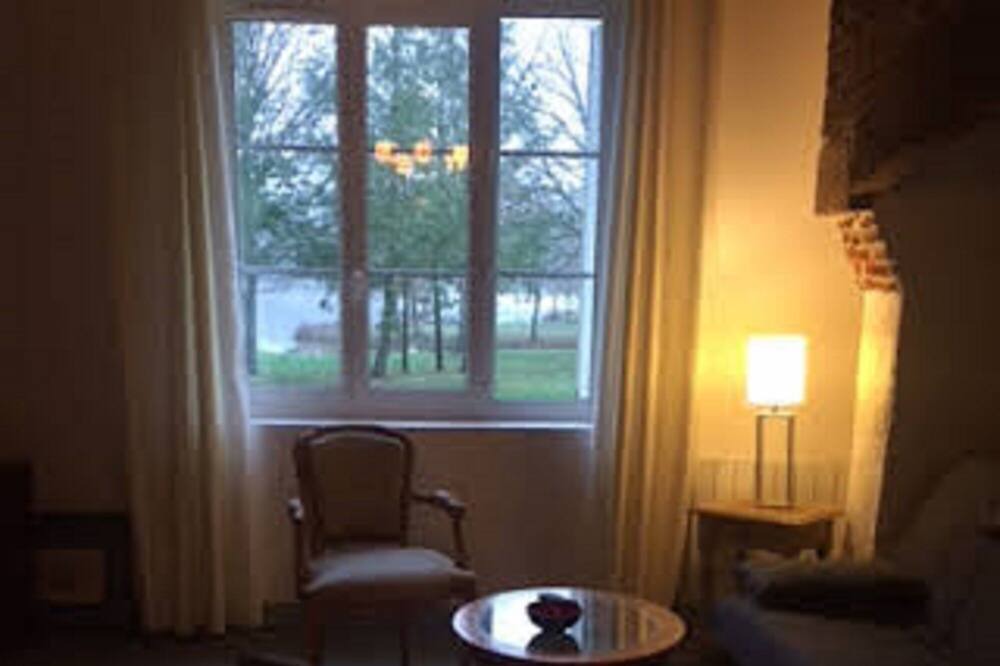 Photo of Livingroom in Sennely