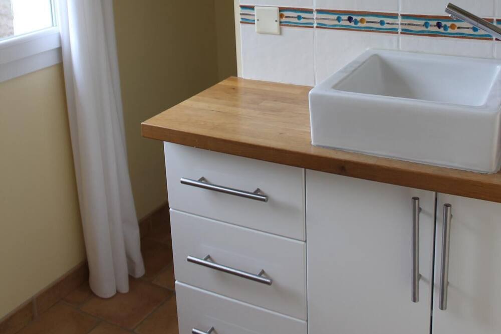 Photo of Bathroom in Carcassonne