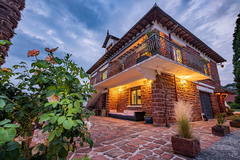 Photo of Outdoor in Meyssac