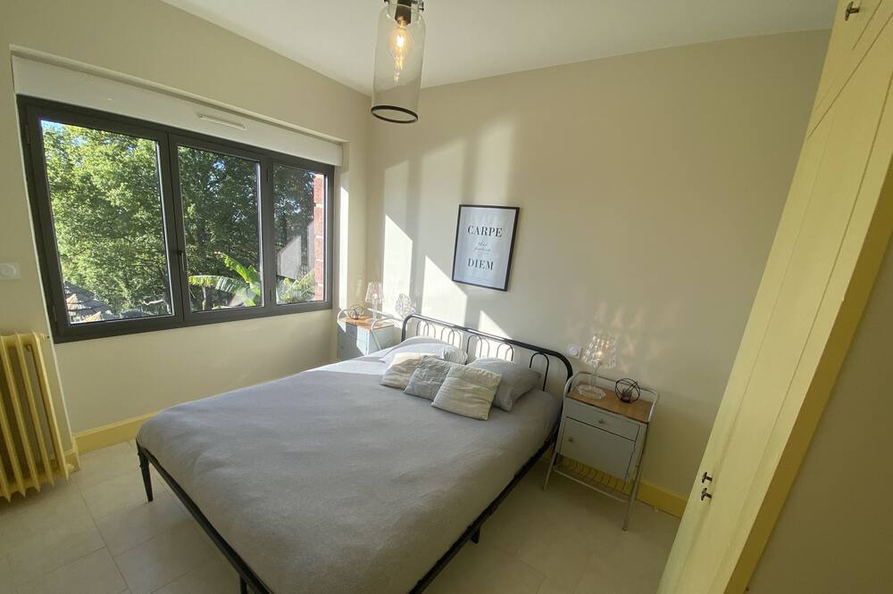 Photo of Bedroom in Meyssac