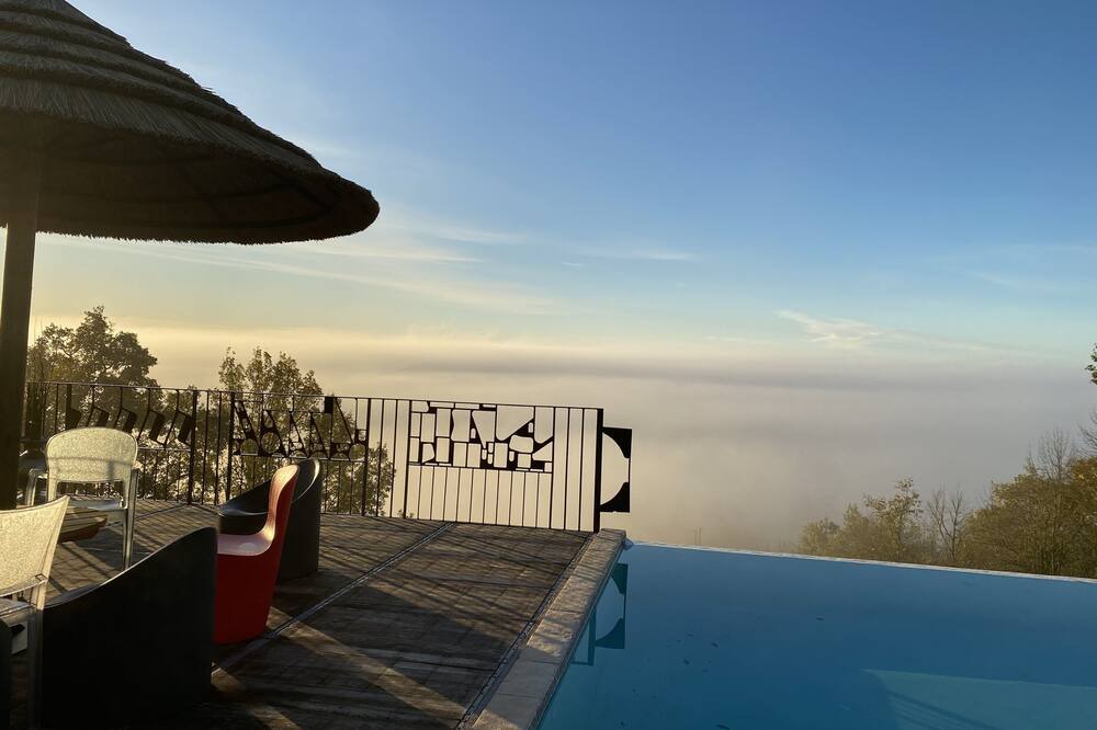 Photo of Patio Balcony in Meyssac