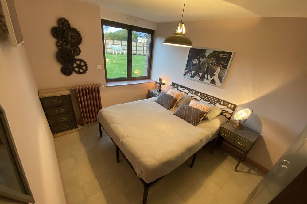 Photo of Bedroom in Meyssac