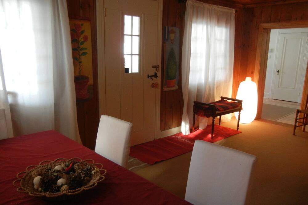 Photo of Bedroom in Rawdon