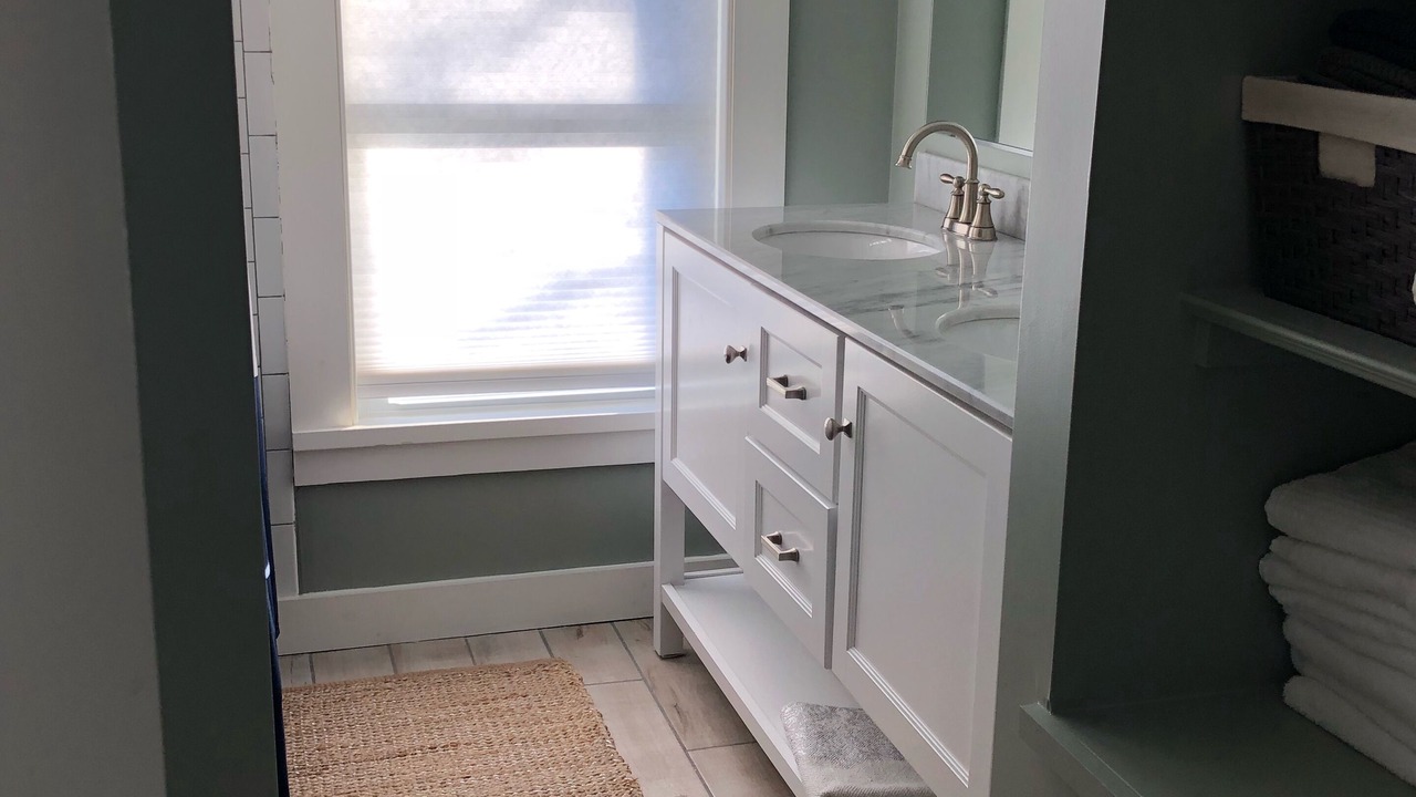 Photo of Others in Magnolia