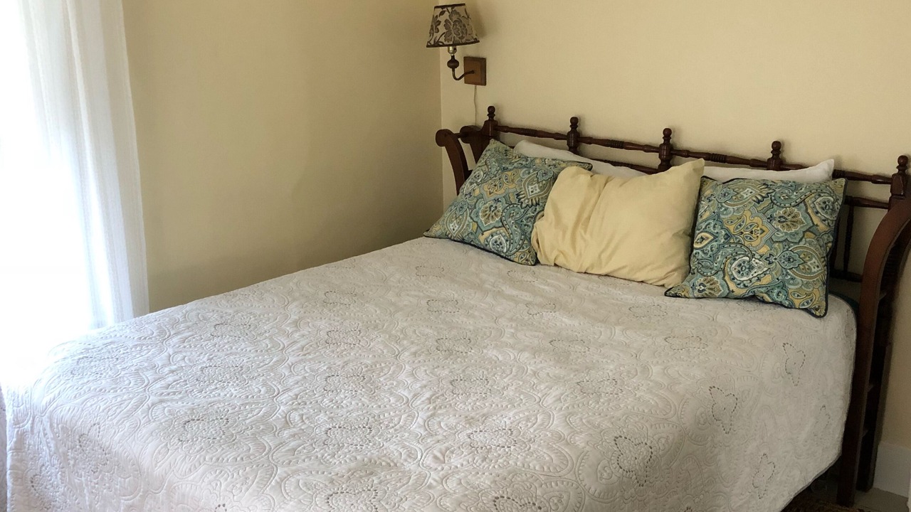 Photo of Others in Magnolia