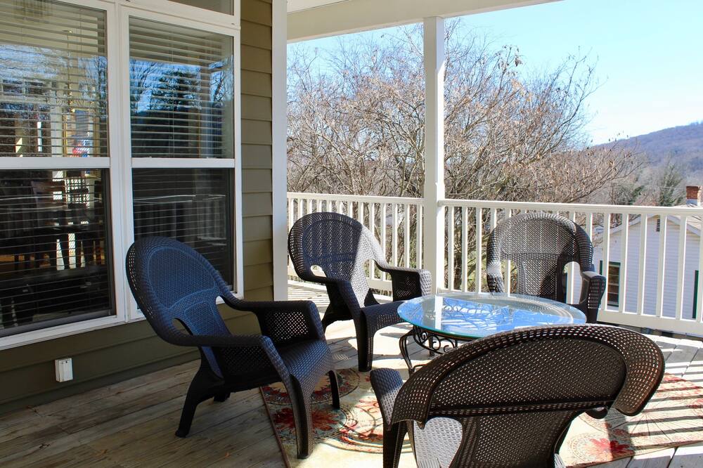 Photo of Patio Balcony in Belmont