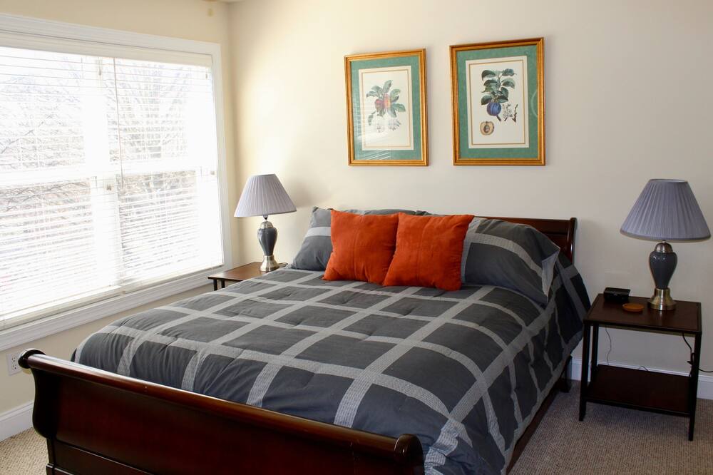 Photo of Bedroom in Belmont