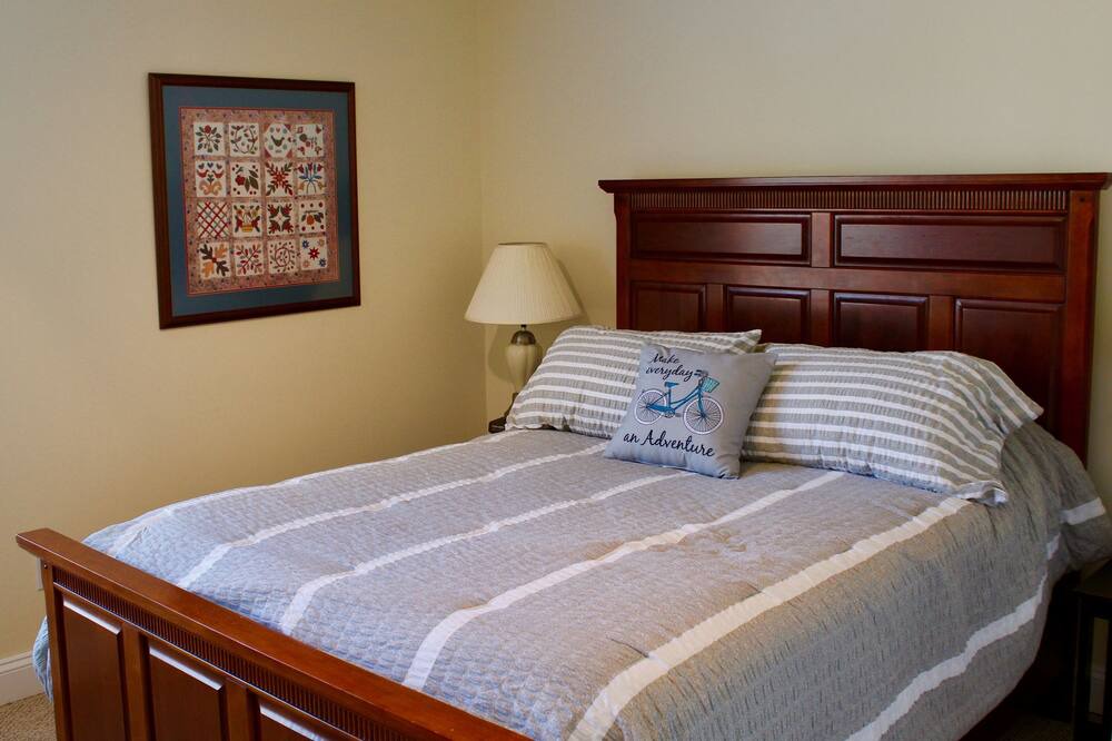 Photo of Bedroom in Belmont