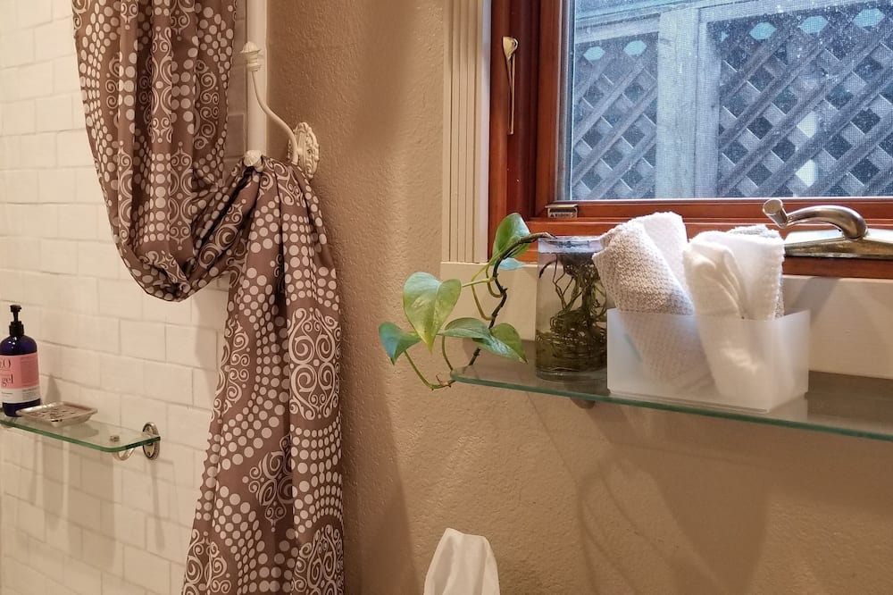 Photo of Bathroom in Stanley