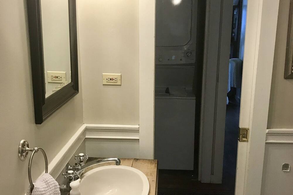 Photo of Bathroom in Starkville