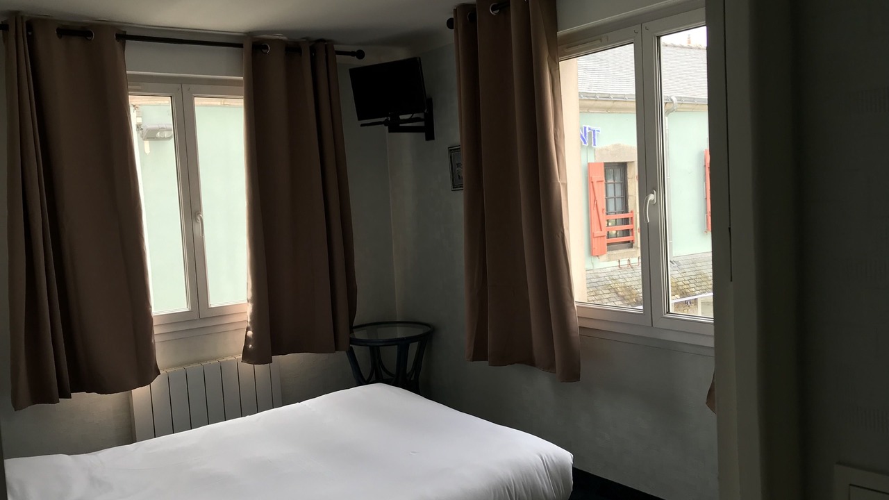 Photo of Bedroom in Theix-Noyalo