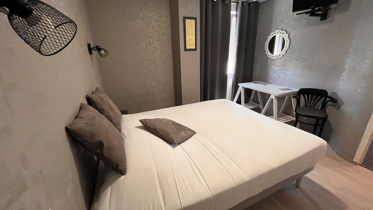 Photo of Bedroom in Theix-Noyalo