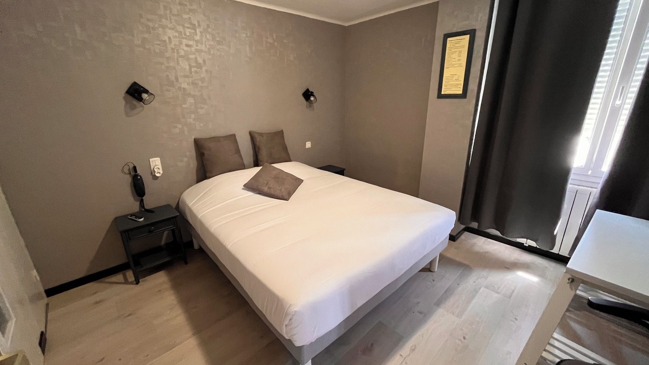 Photo of Bedroom in Theix-Noyalo