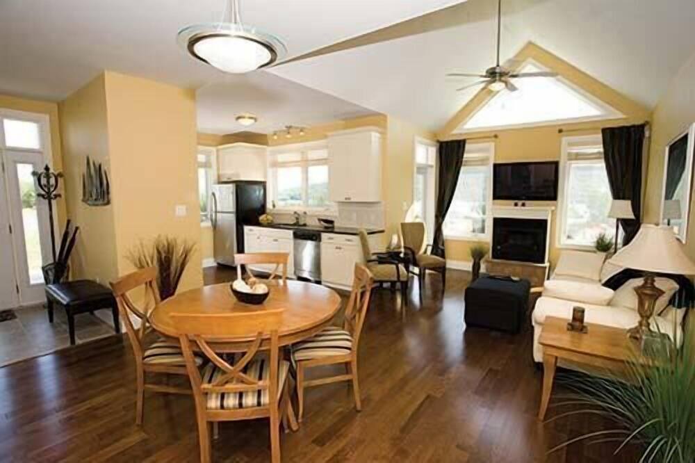 Photo of Bedroom in Baddeck