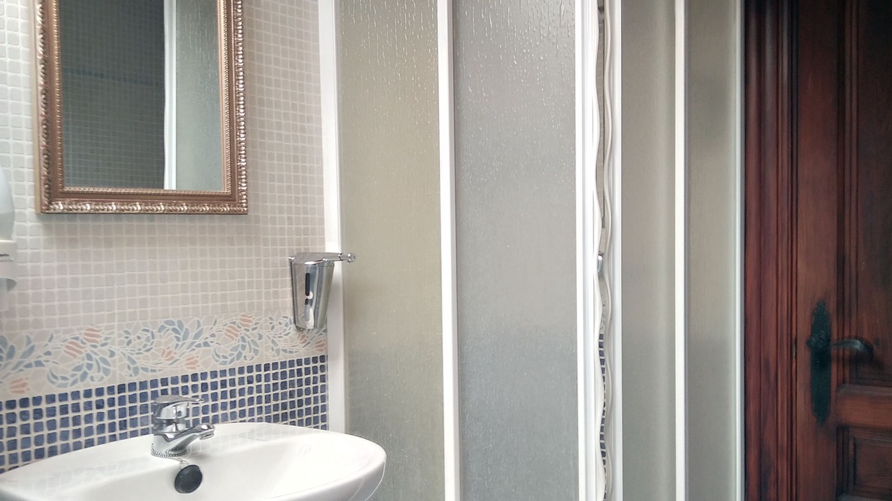 Photo of Bathroom in Orbaneja del Castillo
