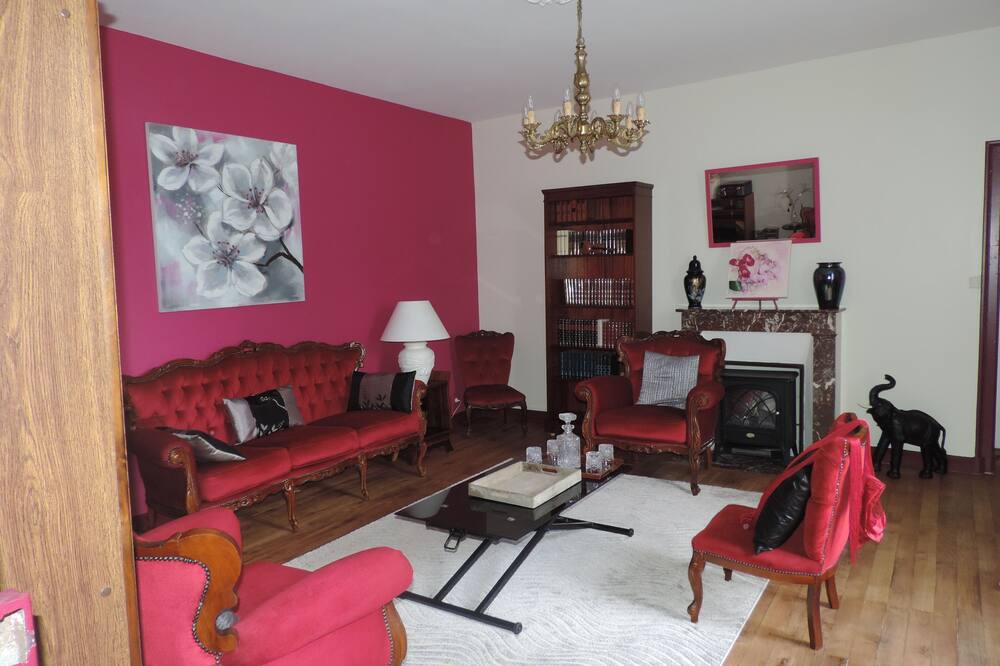 Photo of Livingroom in Montournais