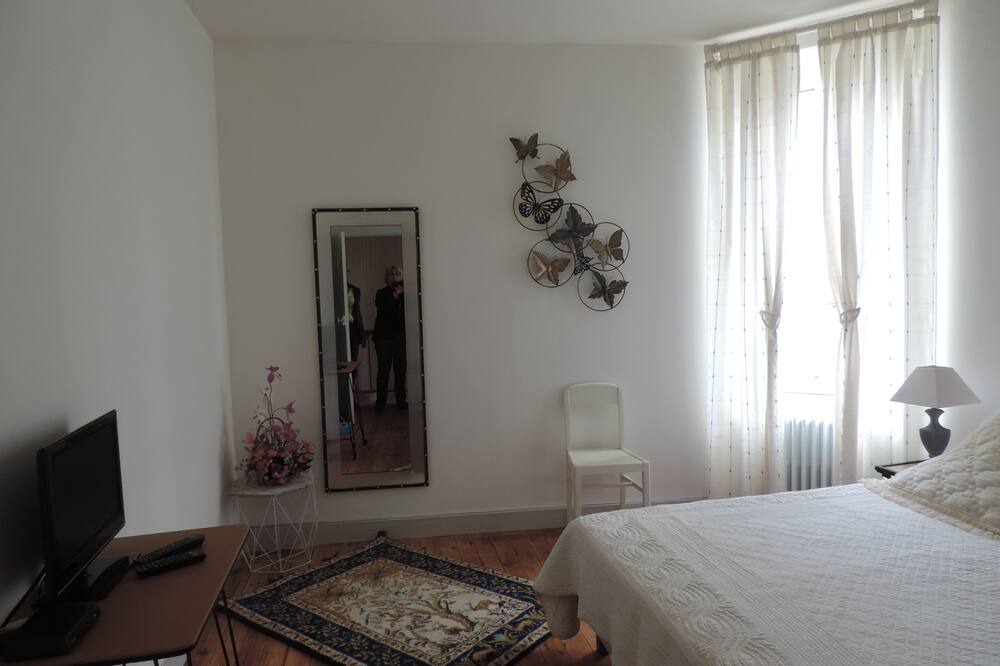 Photo of Bedroom in Montournais