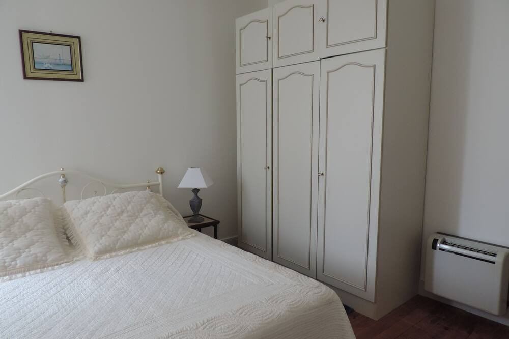 Photo of Bedroom in Montournais