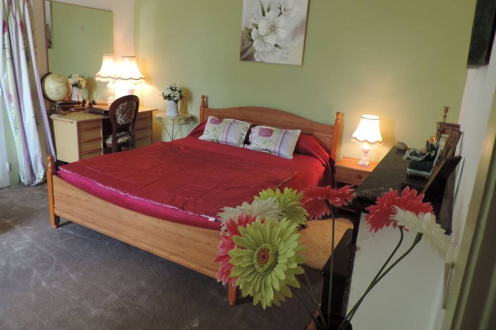 Photo of Bedroom in Montournais