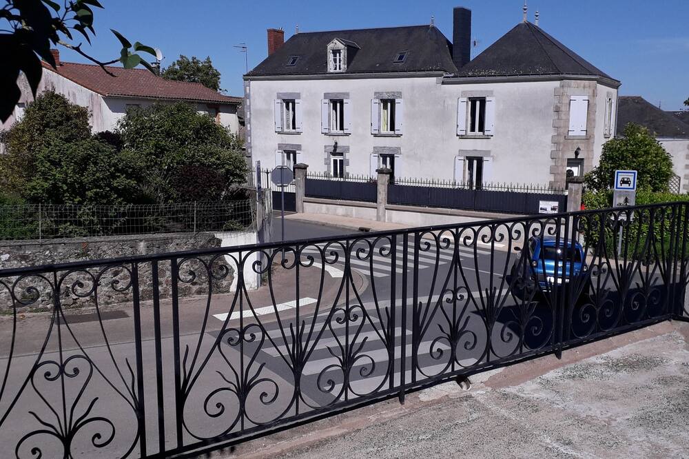 Photo of Patio Balcony in Montournais
