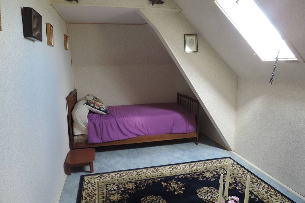 Photo of Bedroom in Montournais