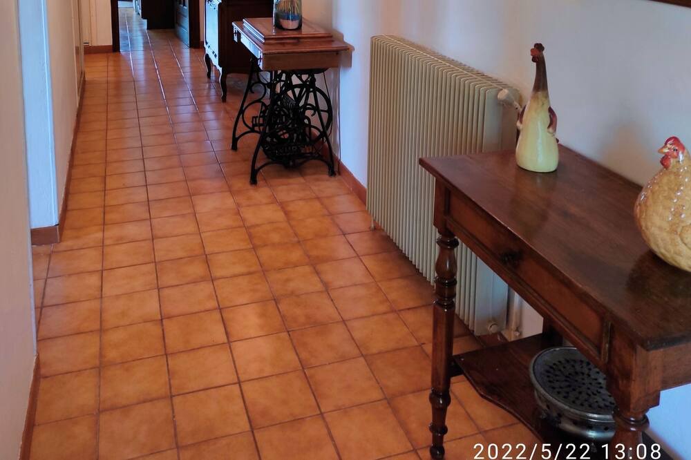 Photo of Livingroom in Douzens