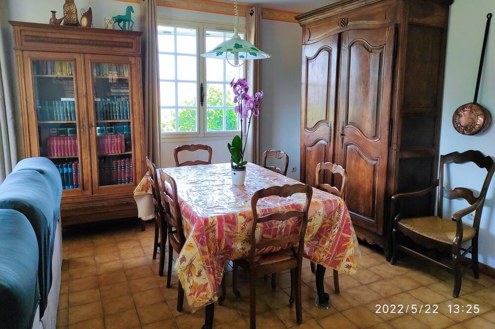 Photo of Bedroom in Douzens
