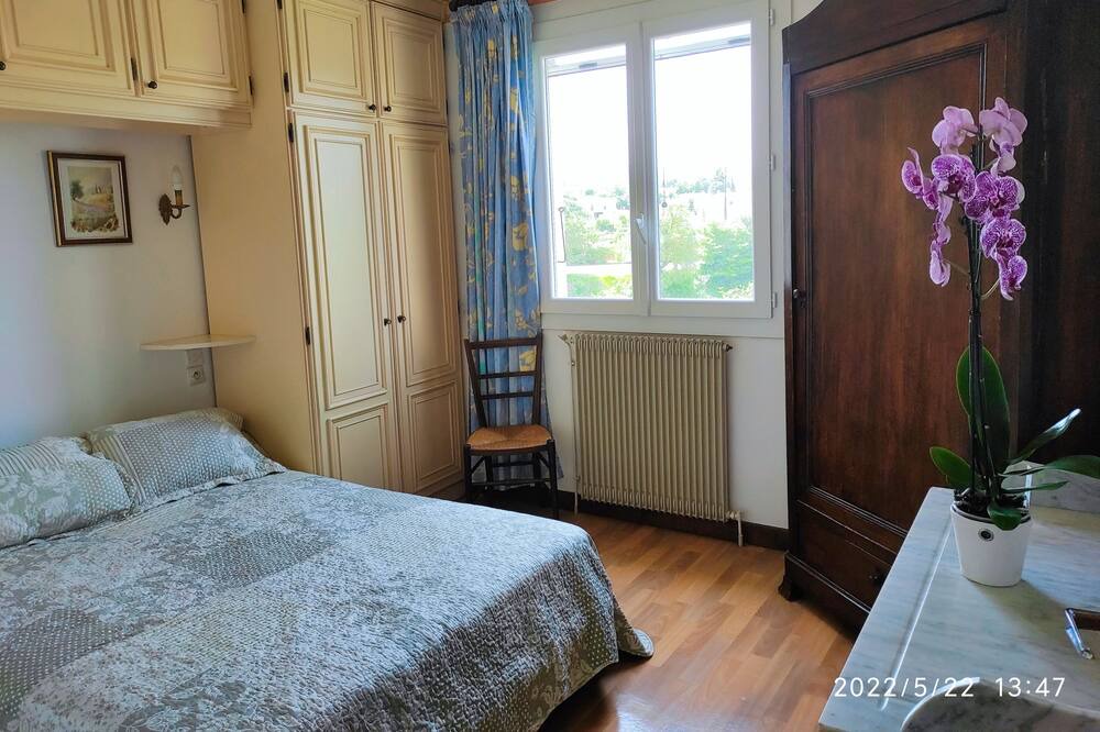 Photo of Bedroom in Douzens