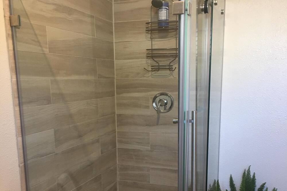 Photo of Bathroom in Martinez