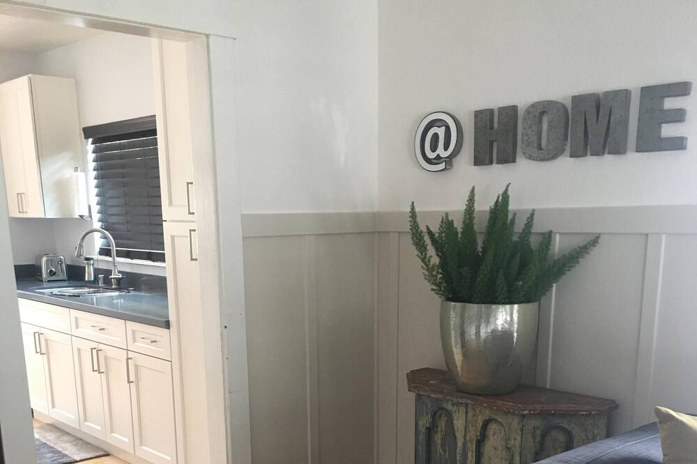 Photo of Bedroom in Martinez